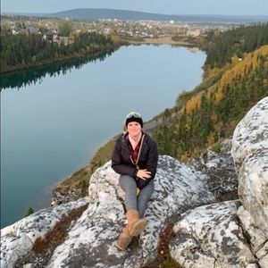 Meet your Posher, Melanie